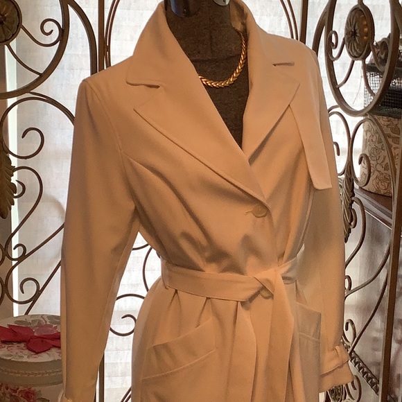 Coat - Picture 3 of 3